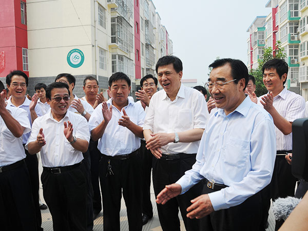 全国政协副主席张庆黎（原河北省委书记）到立博线缆集团视察